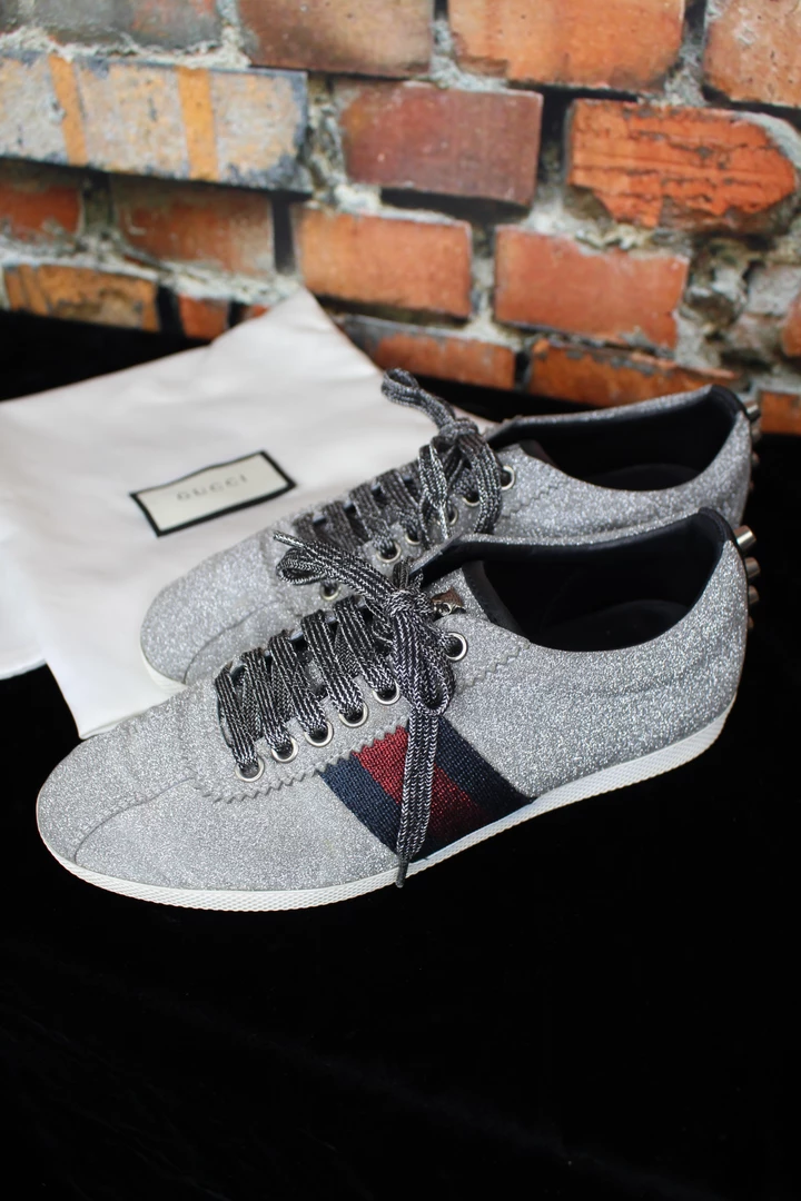 Outlet 😍 Gucci TIFFIANY'S CLOSET Glitter Web Sneaker With Studs 💯 4 Gucci TIFFIANY'S CLOSET Glitter Web Sneaker With Studs