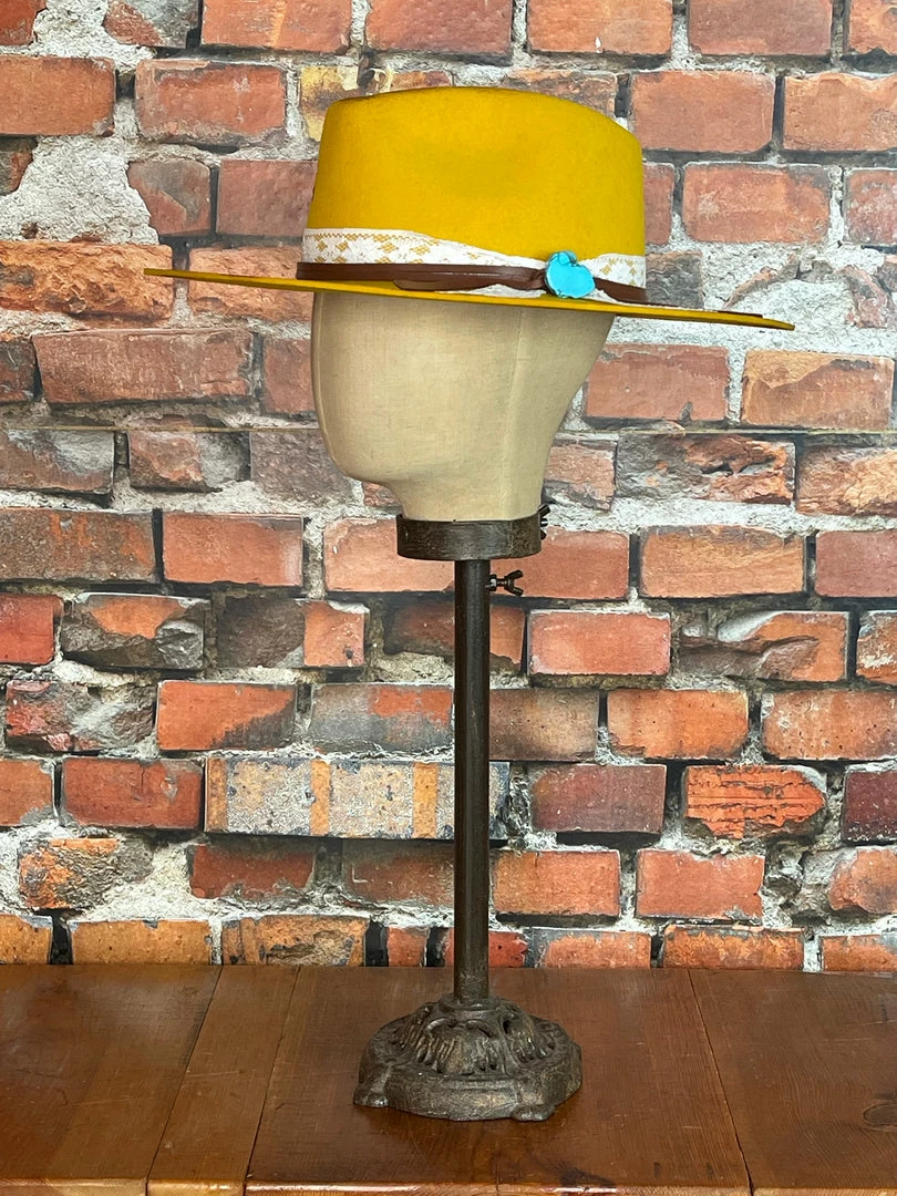 Budget 🔔 Charlie 1 Horse Smoke Show 🛒 4 Charlie 1 Horse Smoke Show