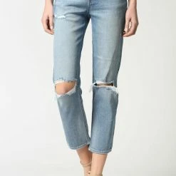 Hidden New Arrivals Zoey Basic Button Fly Mom Jeans