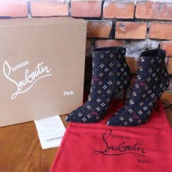 Christian Louboutin TIFFIANY'S CLOSET So Kate Booty