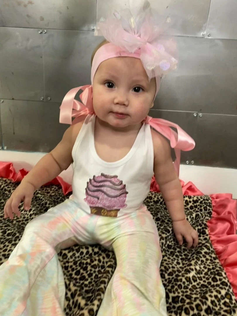 Cheap โ๏ธ The Sparkling Spur Kids Of A King Ice Cream Cone Onesie ๐ 8 The Sparkling Spur Kids Of A King Ice Cream Cone Onesie