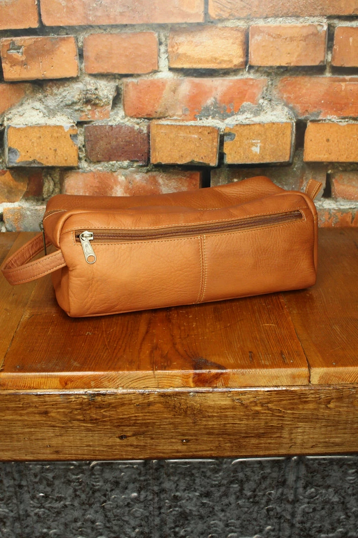 Cheapest π₯ The Sparkling Spur The Agapito XL Dop Kit Accessories β 4 The Sparkling Spur The Agapito XL Dop Kit Accessories